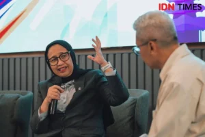 Blak-blakan! Lodewyk Ungkap Nanik S Deyang Punya Dapur MBG dan Sering Bawa-bawa Nama ‘Presiden’