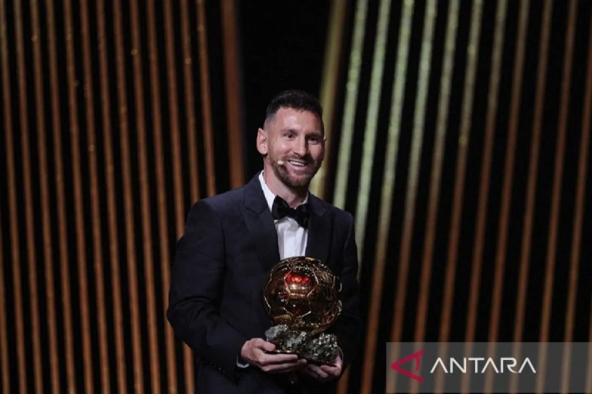 Bukan Mbappe atau Yamal! Felipe Melo Sebut Messi Layak Menang Ballon dOr [titlebase]