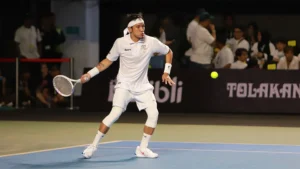 Dinamika Olahraga Global: Dari Perjuangan Julian Alvarez hingga Kejutan di Lapangan Tenis