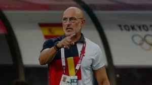 Gelar Doktor Kehormatan dan Warisan Emas Luis de la Fuente di Dunia Sepak Bola